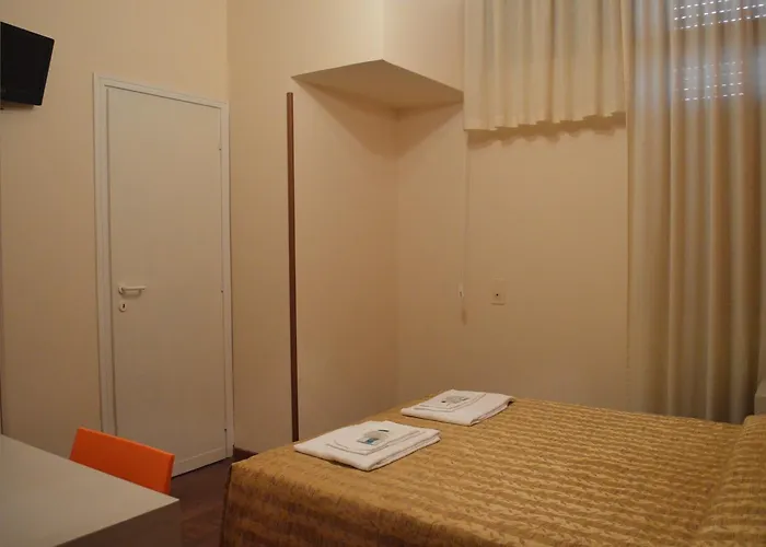 Casa Per Ferie Oasi San Giuseppe Hotel 3*
